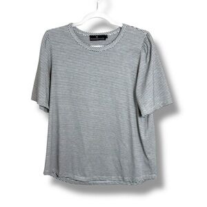 Pomander Place Gray Stripe Tee Size Large